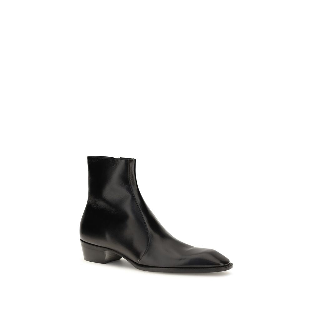 Cuban Ankle Boots by Saint Laurent for men in bos taurus calfskin leather black showcases a ergonomic silhouette from the Blake Men's Bos Taurus Calfskin Leather Cuban Ankle Boots collection, featuring a ergonomic cuban-heel and a ergonomic .