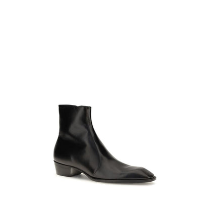 Cuban Ankle Boots by Saint Laurent for men in bos taurus calfskin leather black showcases a ergonomic silhouette from the Blake Men's Bos Taurus Calfskin Leather Cuban Ankle Boots collection, featuring a ergonomic cuban-heel and a ergonomic .