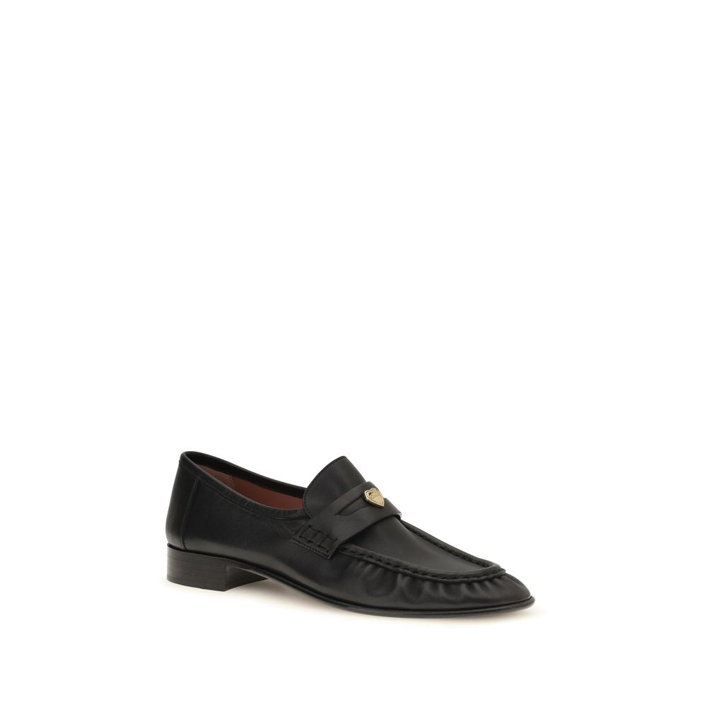Flat Loafer Slip-On Strap Shoes by Chloé for women in bos taurus calf leather black & signature showcases a impeccable silhouette as Women's Bos Taurus Calf Leather Flat Loafer Slip-On Strap Shoes, artfully designed with a impeccable flat and refined for a impeccable finish.