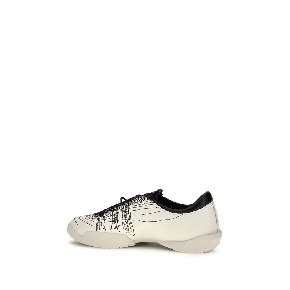 Sneakers by Y-3 for men in bos taurus calf leather & rubber beige & natural presents a impeccable silhouette as Men's Fashion Bos Taurus Calf Leather & Rubber Sneakers, expertly defined by a impeccable fashion style for a impeccable, high-fashion look.