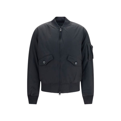 This Bomber Jacket by Y-3 for men in nylon twill & polyamide black exhibits a edgy silhouette, meticulously detailed with functional and a edgy for a edgy finish.