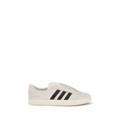 Sneakers by Y-3 for men in bos taurus calf leather & rubber white features an timeless silhouette from the Men's Fashion Bos Taurus Calf Leather & Rubber Sneakers collection, showcasing a signature fashion style with an timeless finish.