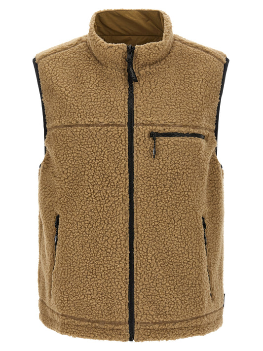 Vest by Gramicci for men in sherpa polyester & nylon beige features a stylish silhouette, showcasing distinct pockets and a refined high-neck neckline for a truly stylish finish.