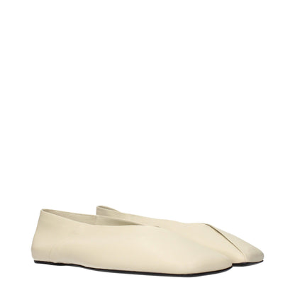 Ballet Flat Shoes by Jil Sander for women in leather beige features an captivating silhouette, showcasing the captivating style of the Women's Leather Ballet Flat Shoes with its distinct and refined .