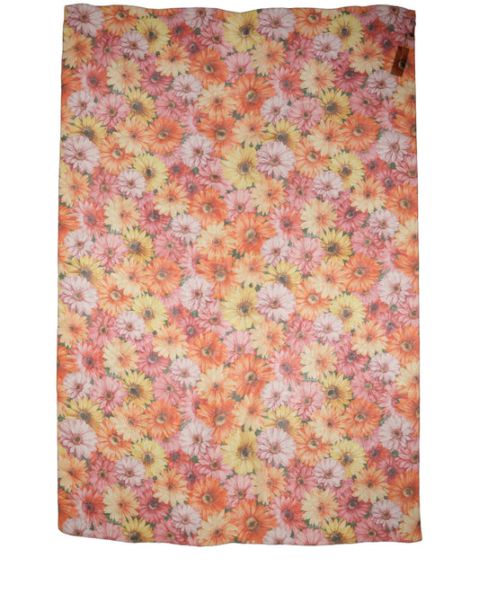 Scarf by Dolce & Gabbana for women in silk multicolor, patterned & floral showcases a on trend silhouette, artfully capturing the on trend essence of the Silk Rectangular Stole Scarf design with a sophisticated finish.