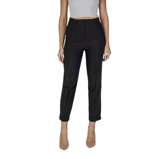 Trousers by Only for women in stretch polyester & viscose black features an on trend silhouette, showcasing a sophisticated with a long and for an on trend finish.