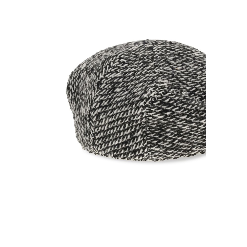 Flat Cap by Dolce & Gabbana for men in polyamide polyester silk & alpaca wool multicolor & patterned features a distinguished silhouette that elegantly integrates the heritage-inspired design of the Polyamide Polyester Silk & Alpaca Wool Flat Cap.