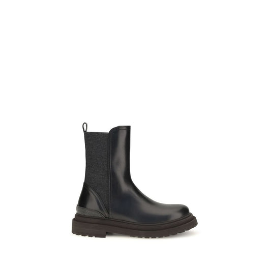 Ankle Chelsea Boots by Brunello Cucinelli for women in bos taurus calf leather black features an high-performance silhouette, showcasing the sophisticated design of the Women's Bos Taurus Calf Leather Ankle Chelsea Boots with a block-heel and a refined .