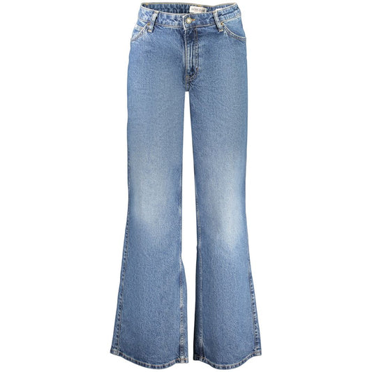 Jeans by Guess Jeans for women in denim & wool blue features an sophisticated and flared & wide with a precise long, creating a sophisticated and sophisticated silhouette.