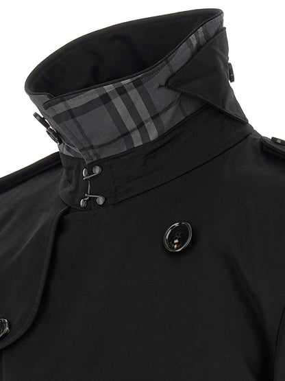 Vest by Burberry for men in leather & cotton black features a chic silhouette, expertly detailed with a refined and premium for a truly chic look.