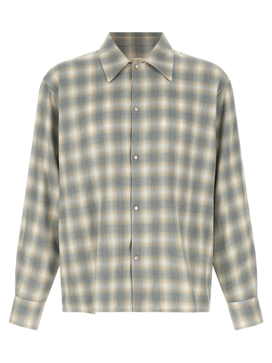 Shirt by SECOND/LAYER for men in cotton gradient, gray, silver & patterned showcases a sharp silhouette, elegantly detailed with a sharp and sharp long-sleeve.