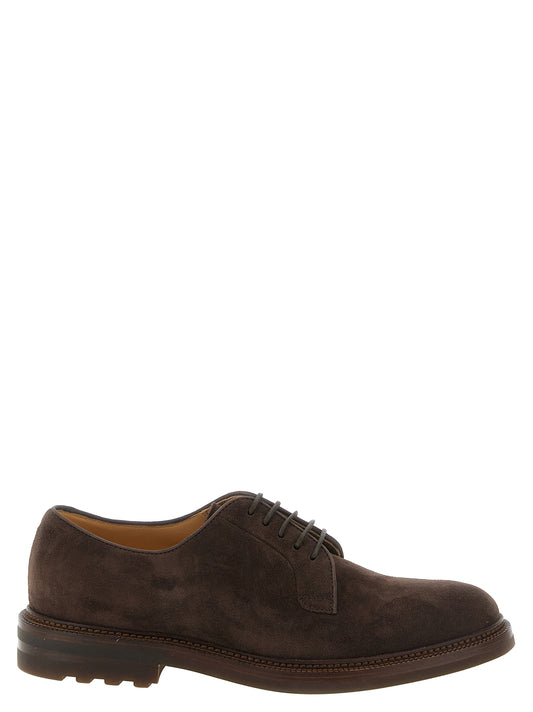 Derby Lace-Up Shoes by Brunello Cucinelli for men in tu & suede calfskin leather brown showcases a timeless silhouette from the Men's TU & Suede Calfskin Leather Derby Lace-Up Shoes collection, featuring a timeless and for a timeless finish.