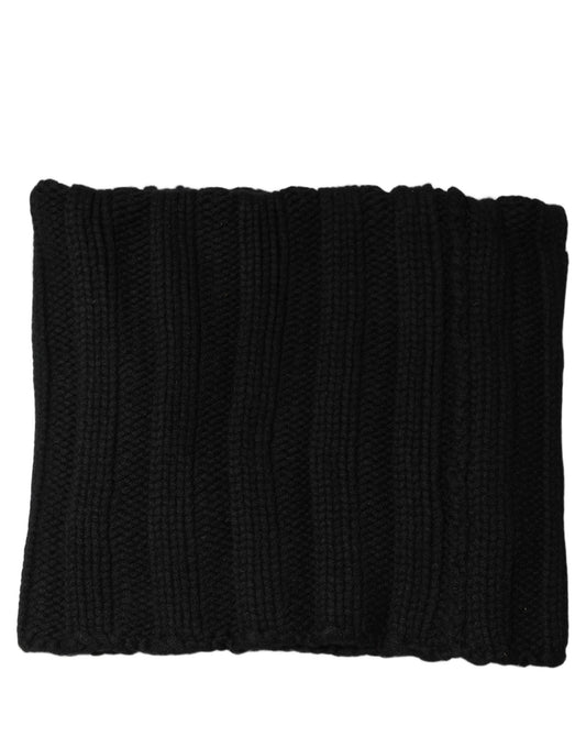 Scarf by Dolce & Gabbana for women in cashmere black features a snug silhouette, perfectly showcasing the elegant drape and premium finish of the Cashmere Neck-Warmer Scarf.