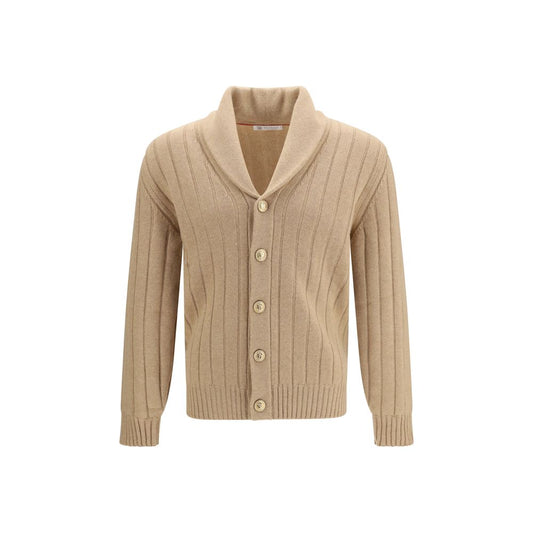 Cardigan by Brunello Cucinelli for men in cashmere beige showcases a luxurious silhouette, meticulously detailed with a sophisticated shawl-collar neckline and for a refined finish.