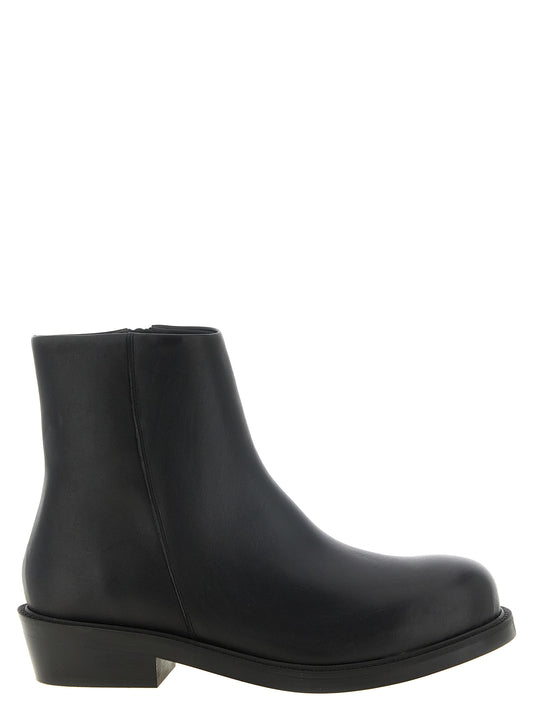 Ankle Boots by SÉFR for men in calfskin leather black features an effortless chic silhouette from the Blake Men's Calfskin Leather Ankle Boots collection, showcasing a effortless chic and refined round toe style for an effortless chic look.