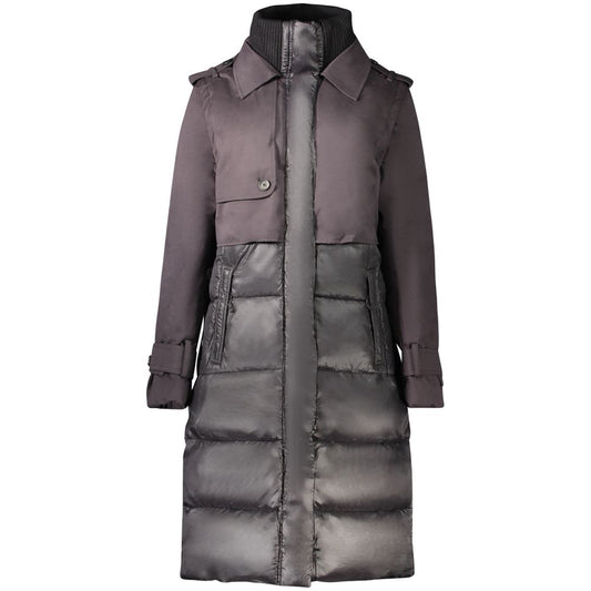 Overcoat by Desigual for women in polyester black showcases a enveloping silhouette, detailed with distinctive pockets and a enveloping .