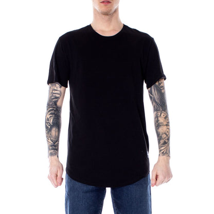 T-Shirt by Only & Sons for men in cotton black showcases a unassuming silhouette, artfully detailed with a refined and unassuming for a sophisticated, contemporary look.