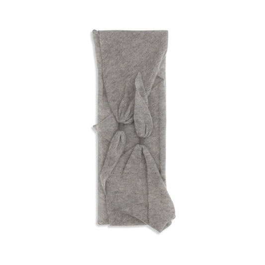 Scarf by Brunello Cucinelli for women in cashmere gray features a timeless silhouette, artfully capturing the essence of the timeless Monile Cashmere Foulard Scarf design for a sophisticated look.