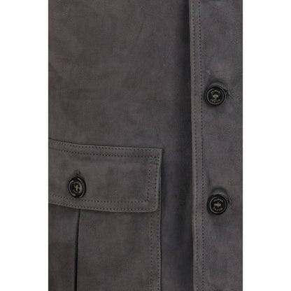 This Bomber Jacket by Valstar for men in bos taurus calf suede leather brown exhibits a edgy silhouette, meticulously detailed with functional pockets and a edgy for a edgy finish.