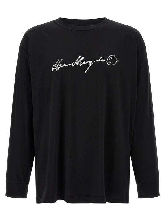 T-Shirt by MM6 Maison Margiela for women in cotton black, white, signature & print features a plush silhouette, showcasing a sophisticated and long-sleeve for a truly plush finish.
