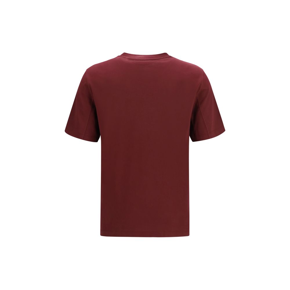 T-Shirt by Brunello Cucinelli for men in cotton bordeaux showcases a chic silhouette, artfully detailed with a chic and for a chic finish.