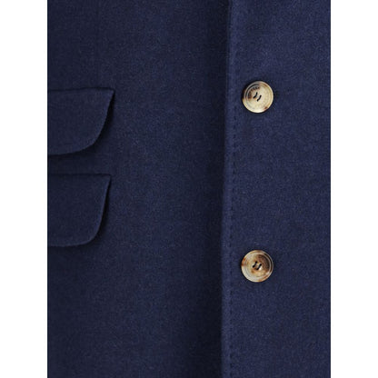 Overcoat by Brunello Cucinelli for men in capra hircus & cashmere blue showcases a architectural silhouette, artfully detailed with a distinctive and functional lightweight & pockets for a architectural finish.