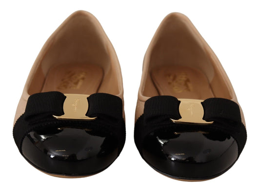 Ballet Flat Shoes by Salvatore Ferragamo for women in nappa & patent leather beige & black presents a effortless chic silhouette, showcasing the Women's Nappa & Patent Leather Ballet Flat Shoes design with a effortless chic and for a sophisticated look.