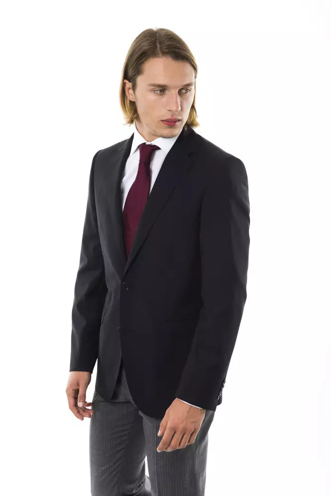 Blazer by Uominitaliani for men in wool black features an stylish silhouette, showcasing a sophisticated and stylish for a truly stylish finish.