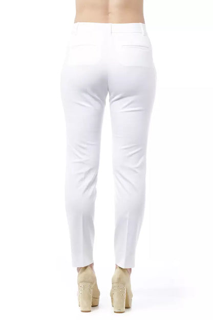 Trousers by Peserico for women in cotton white features an on trend silhouette, showcasing a sophisticated slim & cigarette with a long and high rise for an on trend finish.