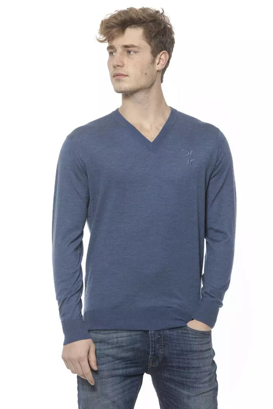 This Sweater by Billionaire Italian Couture for men in cashmere blue presents a understated silhouette, featuring a sophisticated v-neck neckline and for a understated finish.