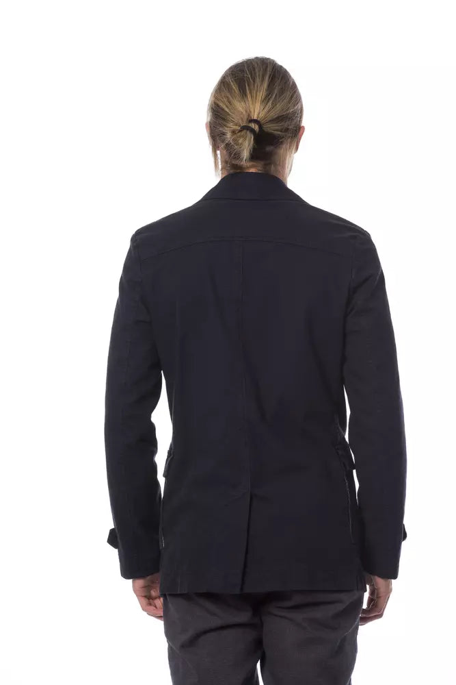 This Blazer by Verri for men in cotton blue presents a tailored silhouette, meticulously tailored with a tailored double-breasted neckline and distinctive for a tailored finish.