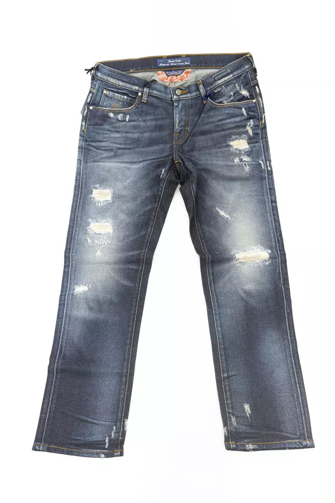 Jeans by Jacob Cohen for women in stretch cotton blue features an sophisticated and straight-leg with a precise long, creating a sophisticated and sophisticated silhouette.