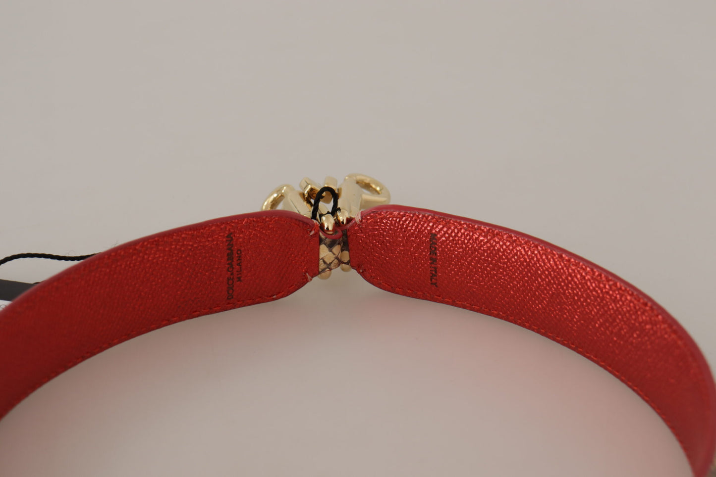 Shoulder Strap from Dolce & Gabbana for unisex in python leather beige & gold features an on trend design from the Python Leather Shoulder Strap collection, highlighting a premium look.