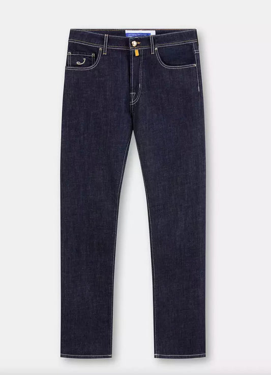 Jeans by Jacob Cohen for men in stretch denim cotton dark-blue features a polished silhouette with a polished straight-leg & regular-fit, reaching a polished long and finished with a polished .