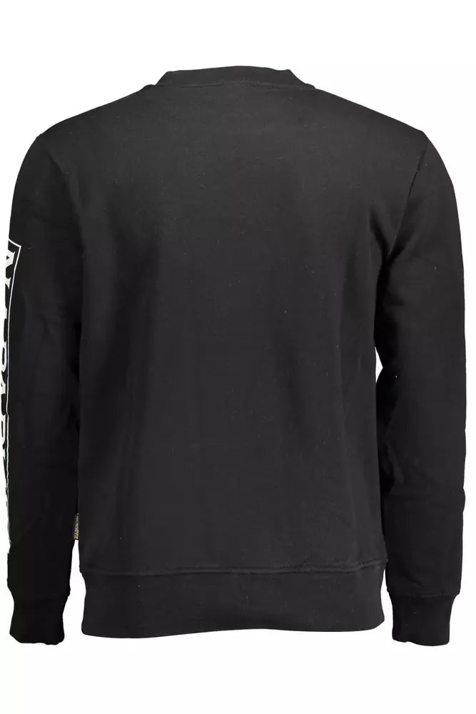 Sweatshirt by Napapijri for men in black & print features an magnificent silhouette, showcasing a sophisticated round neckline and detail for a truly magnificent finish.