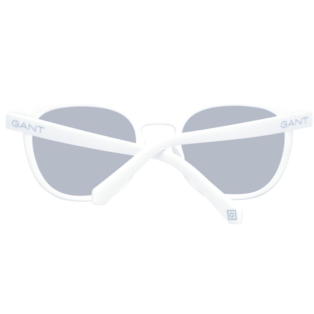 Sunglasses by Gant for men in plastic and white featuring an opulent half-rim round frame design with a sophisticated white coloured frame finish and high-performance category-2-medium-tint lens.