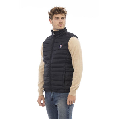 Vest by Invicta for men in polyamide black features a enviable silhouette, elegantly detailed with a enviable and functional insulated for a enviable finish.
