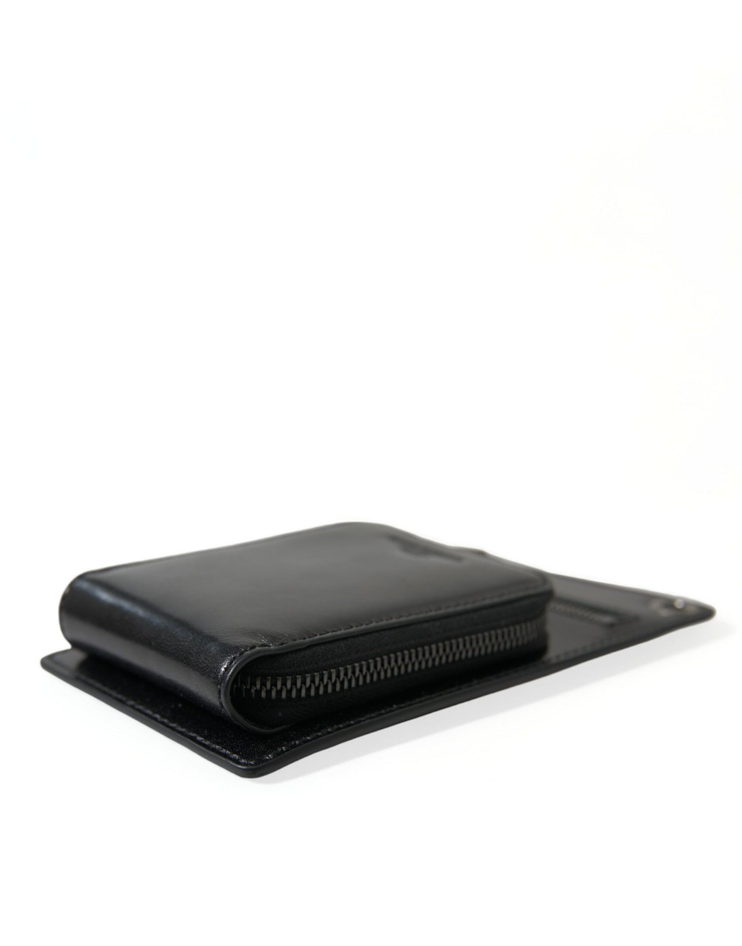 Wallet by Dolce & Gabbana for men in calf leather black showcases a refined silhouette, artfully capturing the essence of the refined Calf Leather Wallet design with functional .