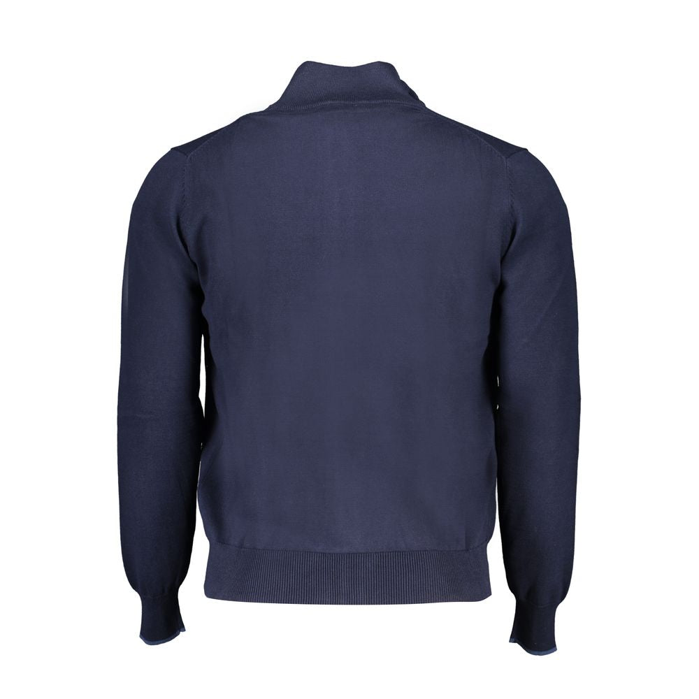 Cardigan by North Sails for men in organic cotton blue presents a textural silhouette, artfully finished with a textural and for a sophisticated, textural look.