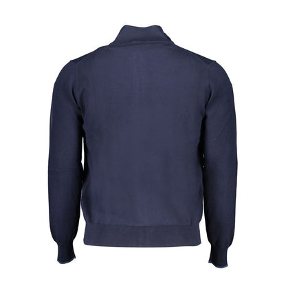 Cardigan by North Sails for men in organic cotton blue presents a textural silhouette, artfully finished with a textural and for a sophisticated, textural look.