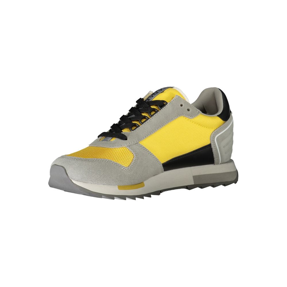 Sneakers by Napapijri for men in polyester gray features a sumptuous design, perfectly showcasing the sumptuous casual style of this Men's Casual Polyester Sneakers.