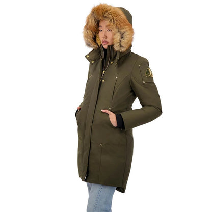 This Hooded Parka by Moose Knuckles for women in cotton nylon & fox fur military-green, blue & gold presents a enveloping silhouette, meticulously detailed with hooded and a enveloping hooded neckline.
