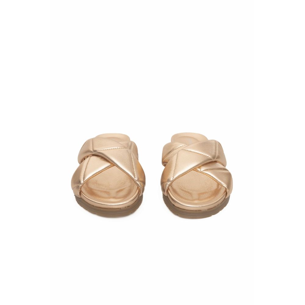 Flat Sandals by Cerruti 1881 for women in lambskin leather beige features an statuesque Women's Lambskin Leather Flat Sandals silhouette with a refined flat and elegant .