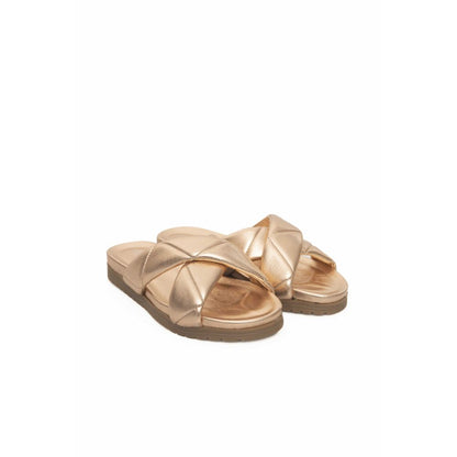 Flat Sandals by Cerruti 1881 for women in lambskin leather and beige presents a sculptural silhouette, showcasing the signature style of the Women's Lambskin Leather Flat Sandals with a sculptural flat and sculptural .