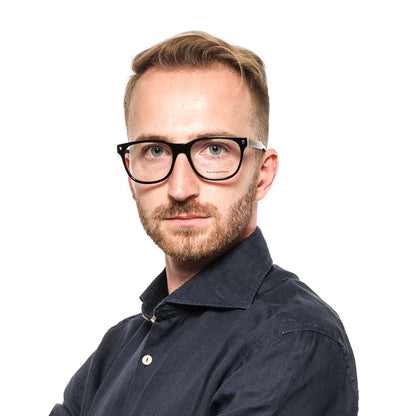 Eyeglasses Frames by Ermenegildo Zegna for men in black features an refined silhouette, showcasing a sophisticated black coloured frame and refined full-frame frame design for a refined look.
