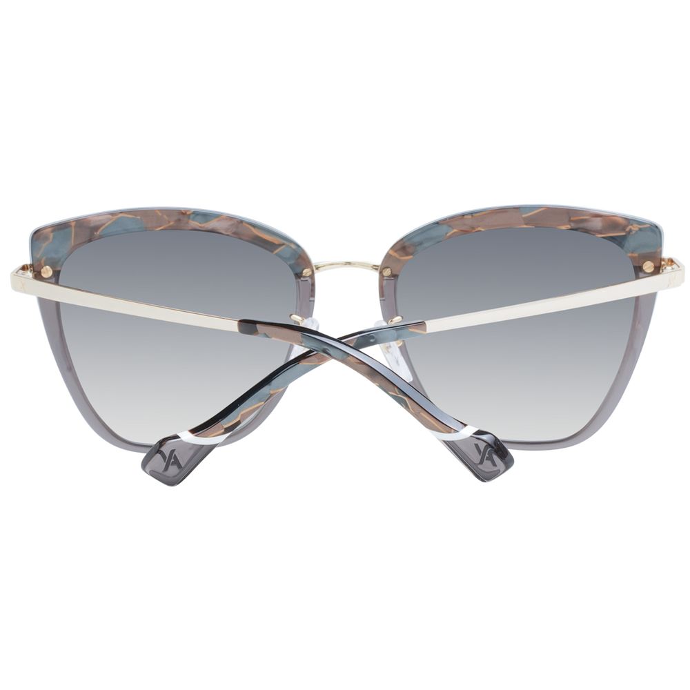 Sunglasses by Yalea for women in metal gray features an ethereal full-rim square frame design with gray coloured frame frames and polarized gradient category-3-dark-tint lens for a ethereal finish.