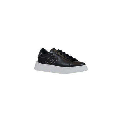 Sneakers by Furla for women in polethylene polyurethane leather black presents a sumptuous silhouette as Women's Casual Polethylene Polyurethane Leather Sneakers, expertly defined by a sumptuous casual style for a sumptuous, high-fashion look.