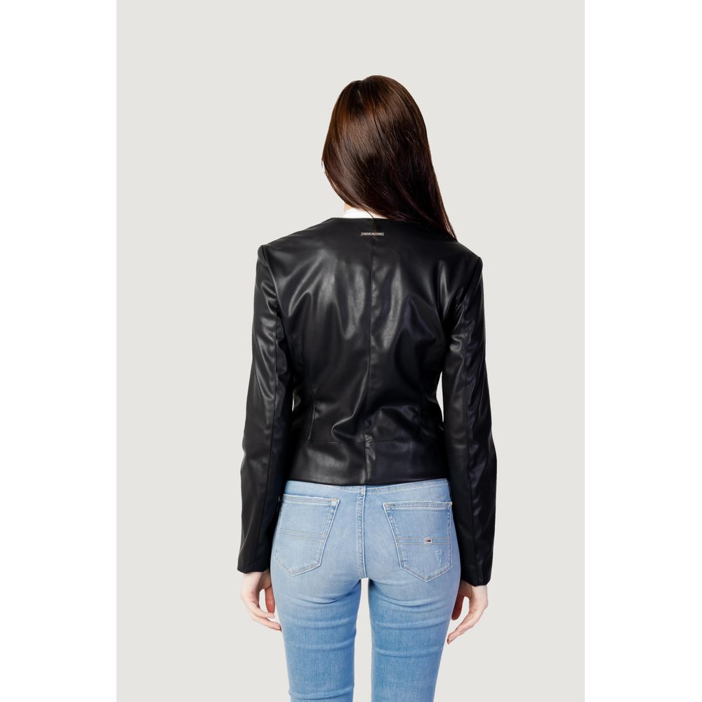 Jacket by Armani Exchange for women in polyester black features an utilitarian silhouette with a refined , showcasing sophisticated for an utilitarian aesthetic.