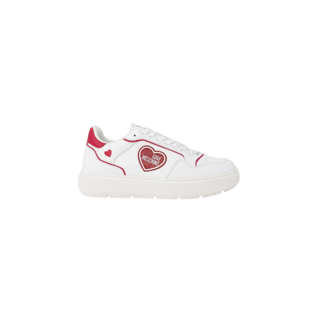 Sneakers by Love Moschino for women in polyethylene & polyurethane red features a sumptuous design, perfectly showcasing the sumptuous fashion style of this Women's Lightweight Fashion Polyethylene & Polyurethane Sneakers.