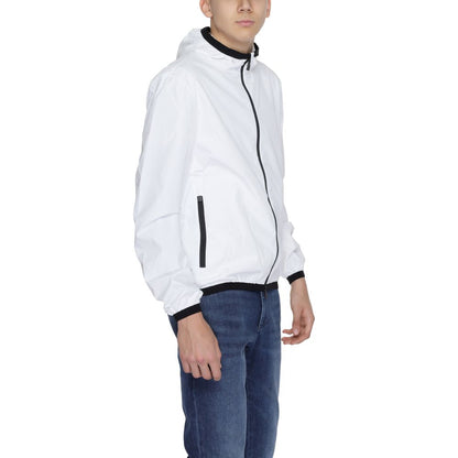 This Jacket by Suns for men in polyester white showcases a magnificent silhouette, meticulously crafted with a distinctive and functional for a magnificent finish.